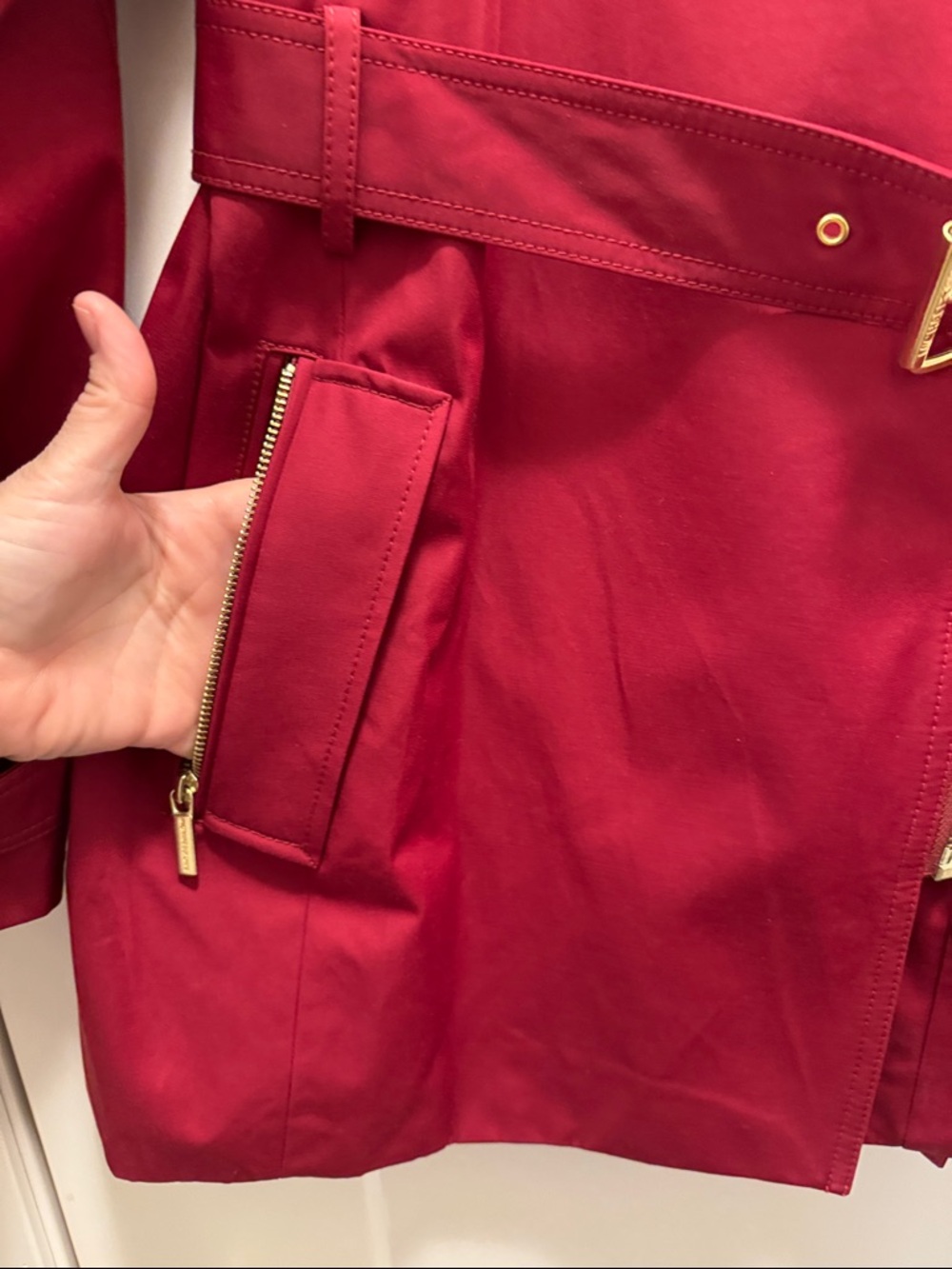 🆕 MICHAEL Michael Kors Red Belted Trench Coat with Gold Accents. XL. NWOT!🎉 - Picture 6 of 7